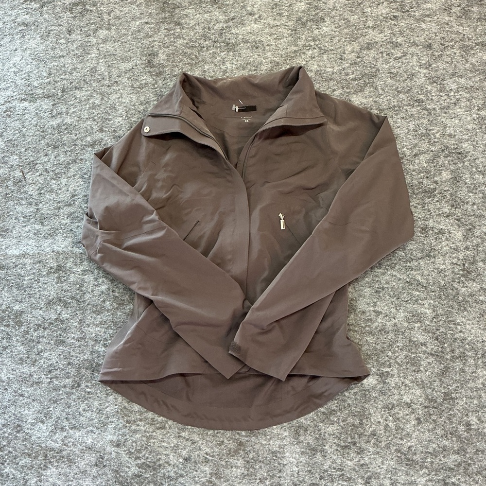 NAU Women’s Grey Water Resistant Zip Up Jacket A36